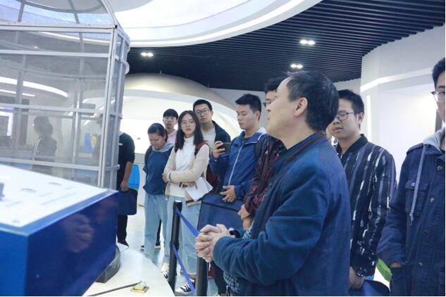 QQ截图演示实验室.jpg QQ截图演示实验室.jpg